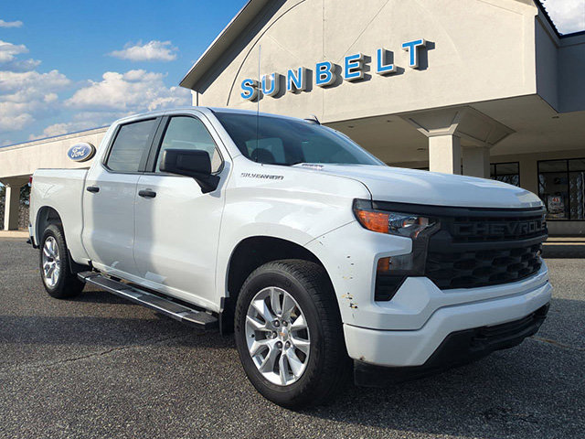 2025 Chevrolet Silverado 1500 Custom's photo