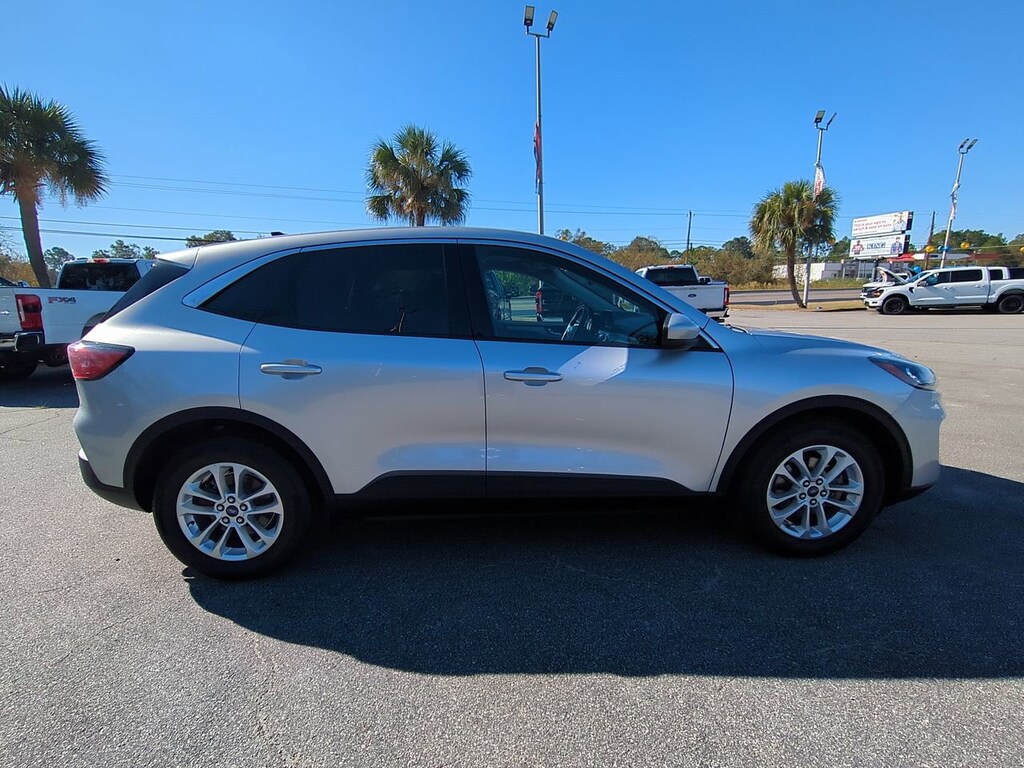 Used 2020 Ford Escape SE SUV
