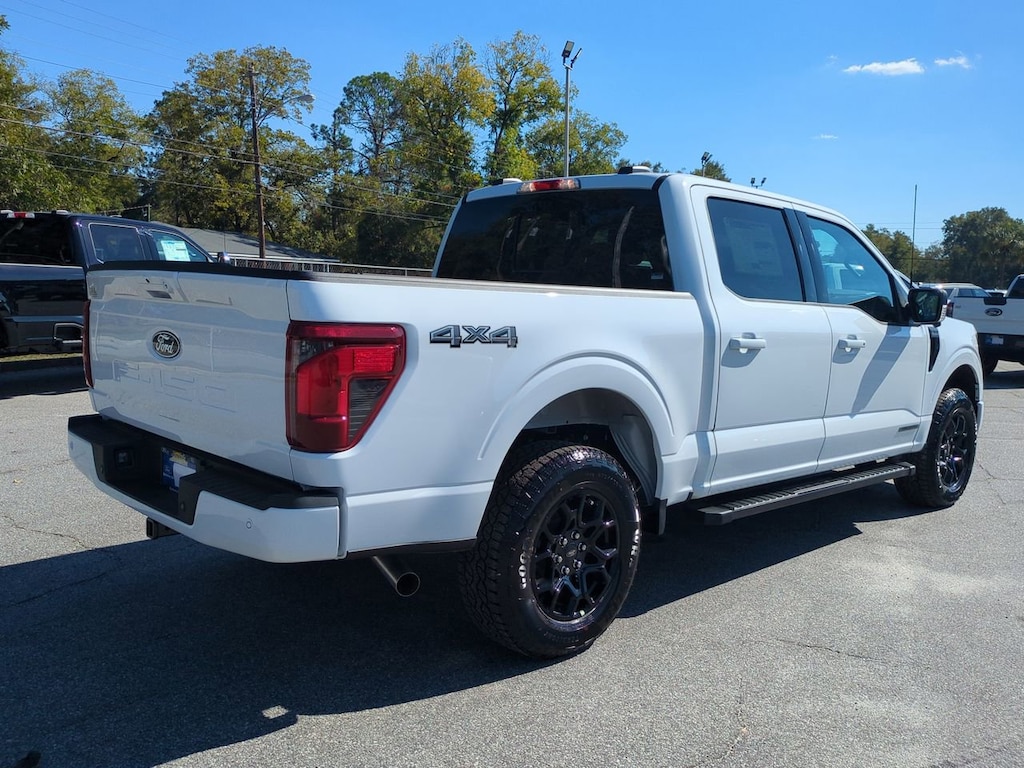 New 2025 Ford F-150 XLT Truck SuperCrew Cab