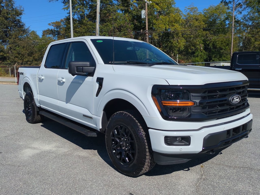 New 2025 Ford F-150 XLT Truck SuperCrew Cab