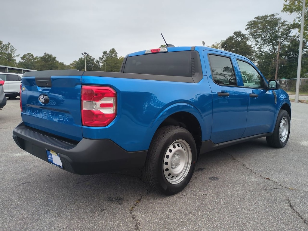 New 2025 Ford Maverick XL Truck SuperCrew