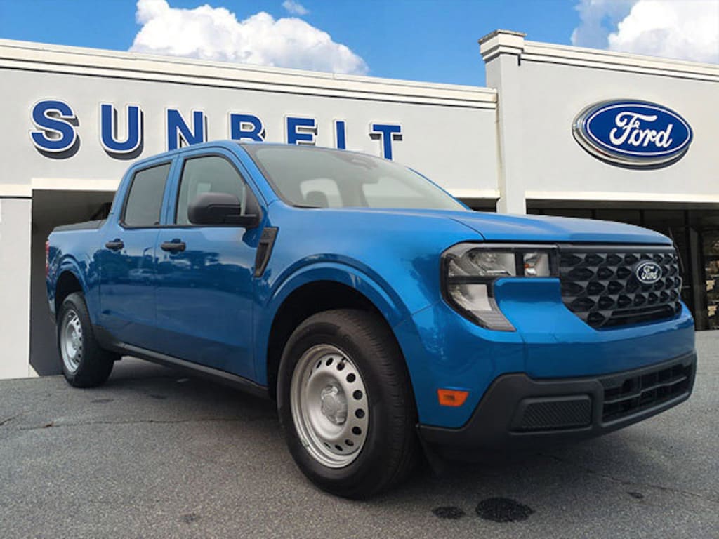 New 2025 Ford Maverick XL Truck SuperCrew