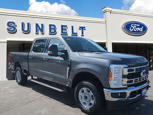 2025 Ford F-250 Super Duty XLT's photo