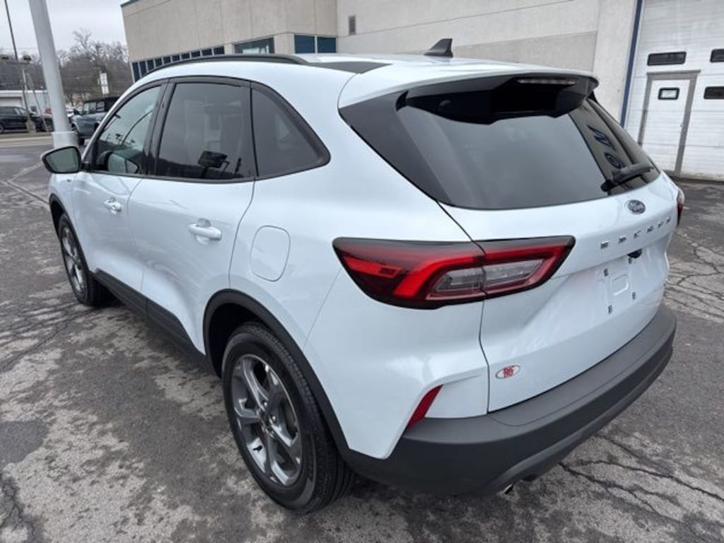 Used 2025 Ford Escape ST-Line Select SUV