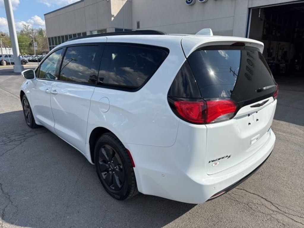 Used 2020 Chrysler Pacifica Hybrid Limited Van Passenger Van
