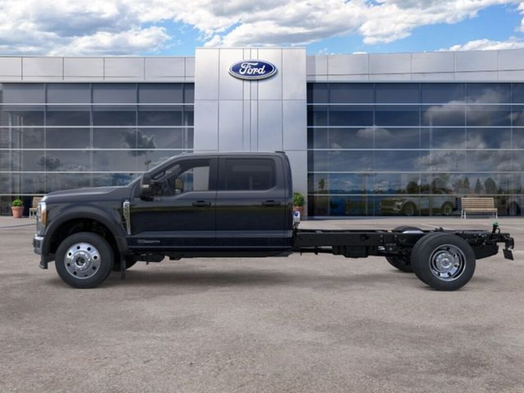 New 2026 Ford Chassis Cab XLT Truck Crew Cab