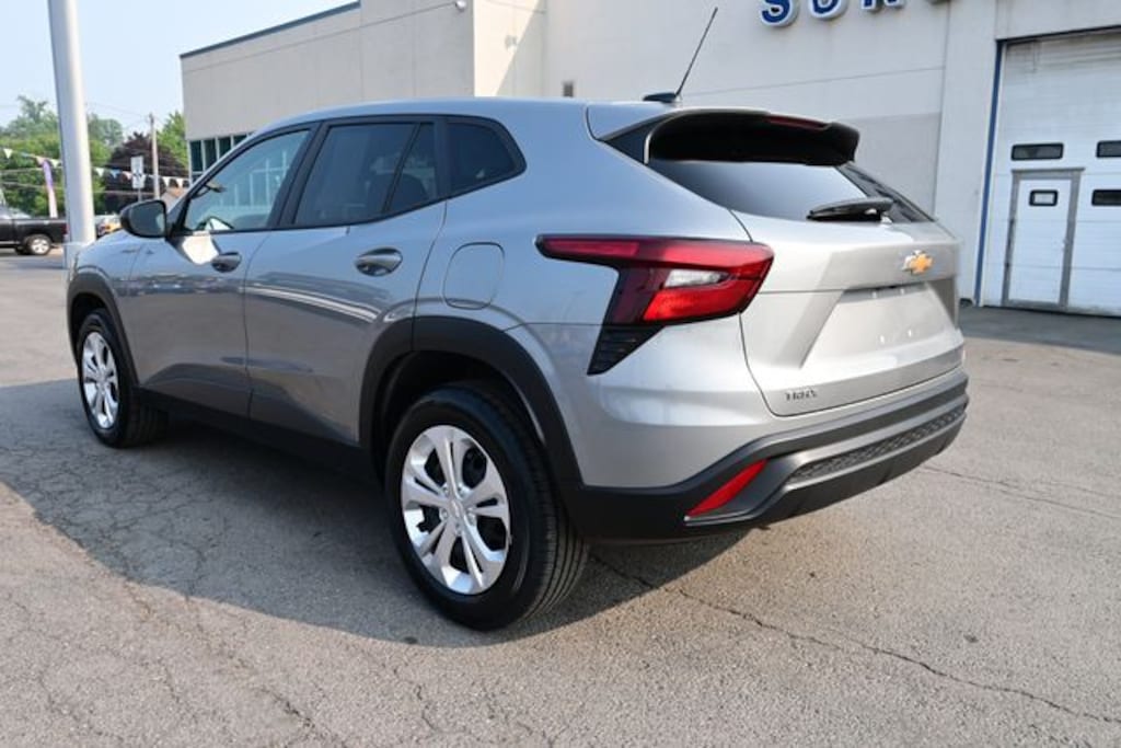 Used 2024 Chevrolet Trax LS SUV