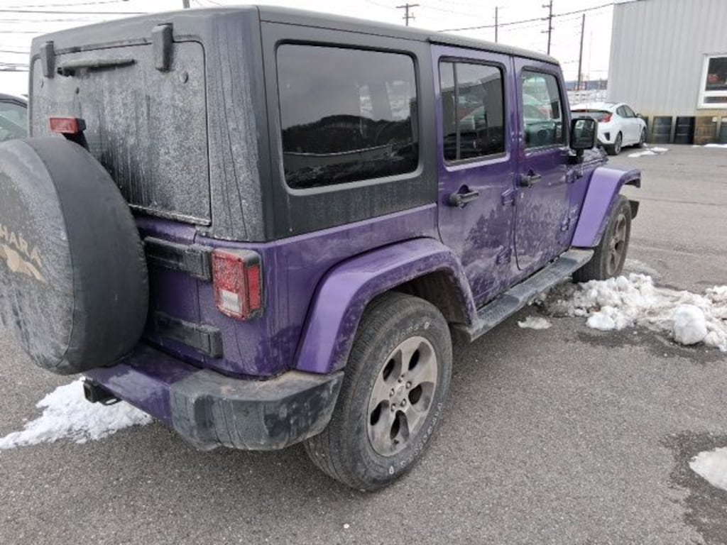 Used 2017 Jeep Wrangler Unlimited Sahara SUV