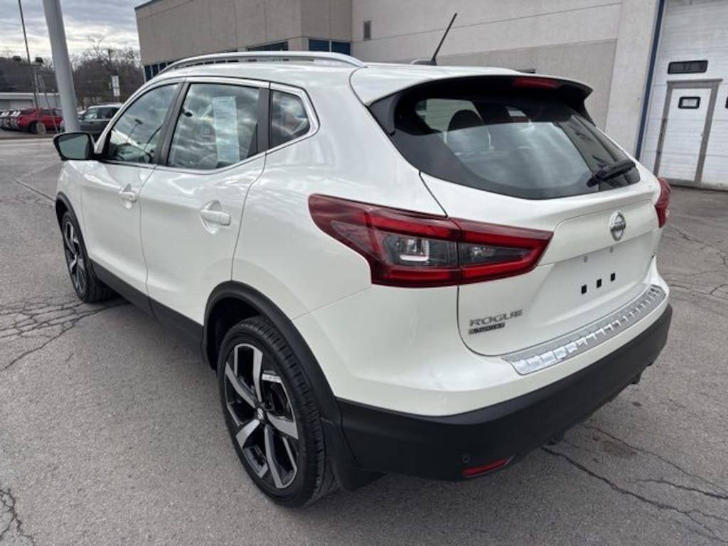 Used 2022 Nissan Rogue Sport SL SUV