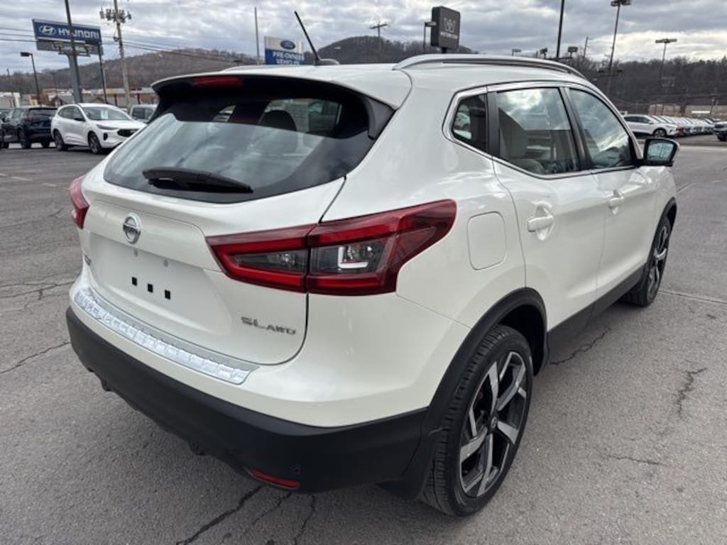 Used 2022 Nissan Rogue Sport SL SUV