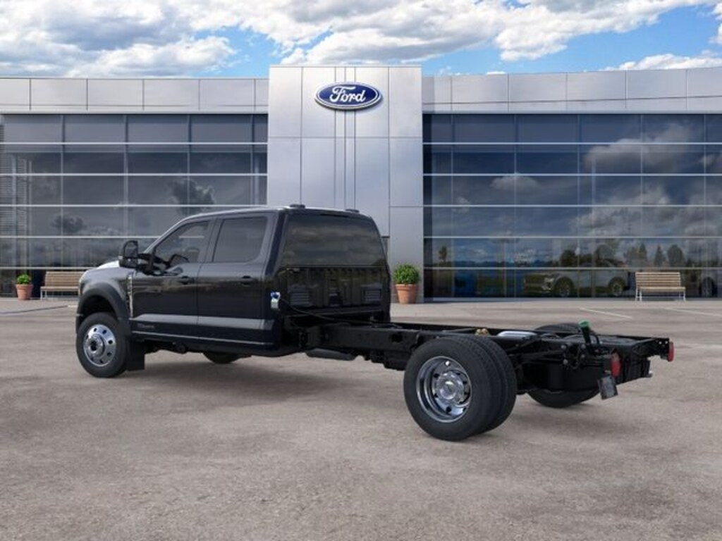 New 2026 Ford Chassis Cab XLT Truck Crew Cab