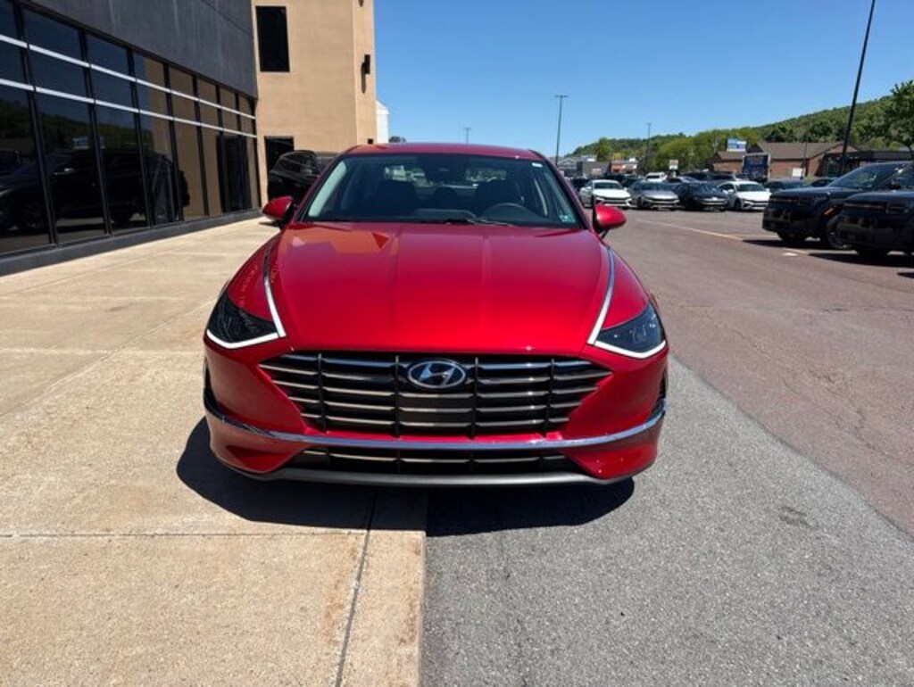 Used 2022 Hyundai Sonata SE Sedan