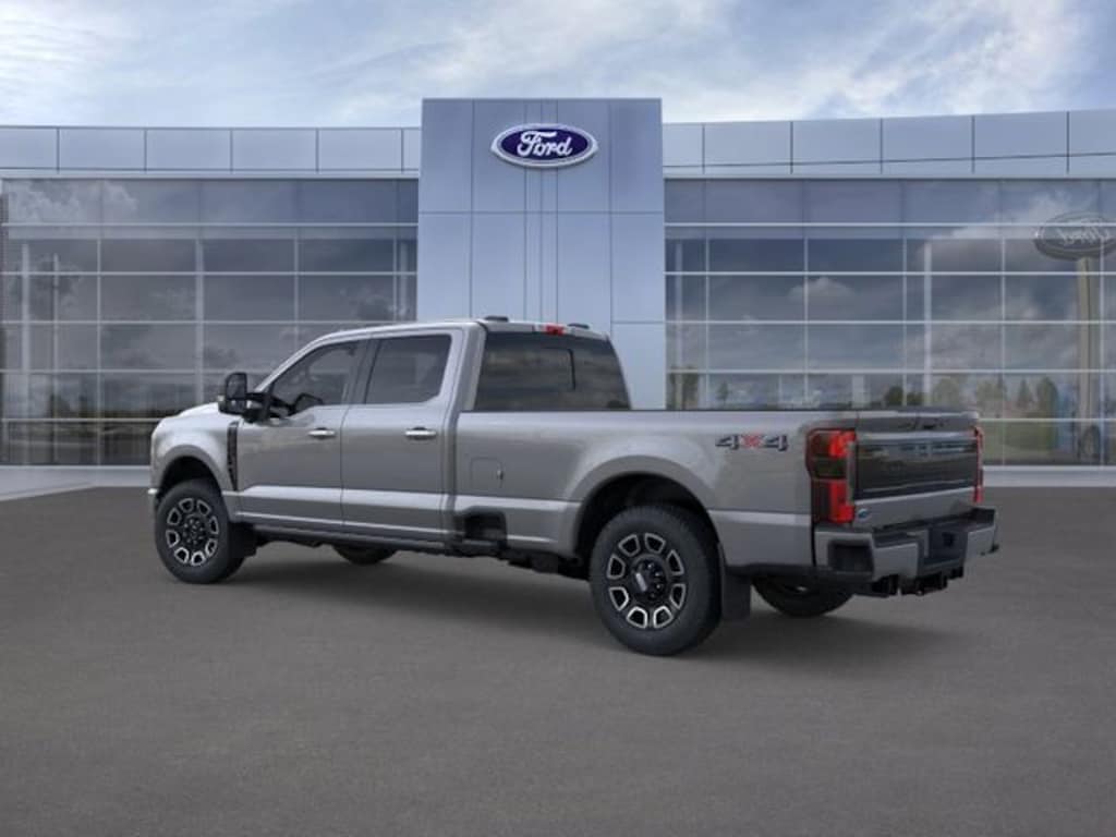 New 2026 Ford Super Duty Platinum Truck Crew Cab
