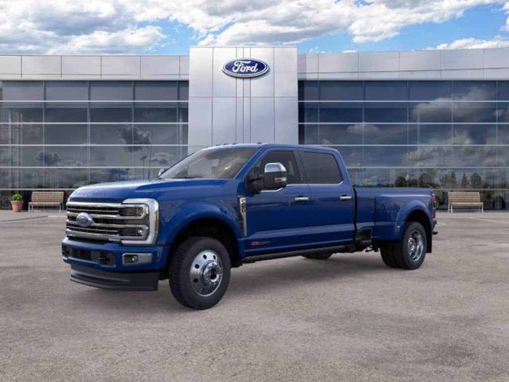 New 2026 Ford F-450 Platinum Truck Crew Cab