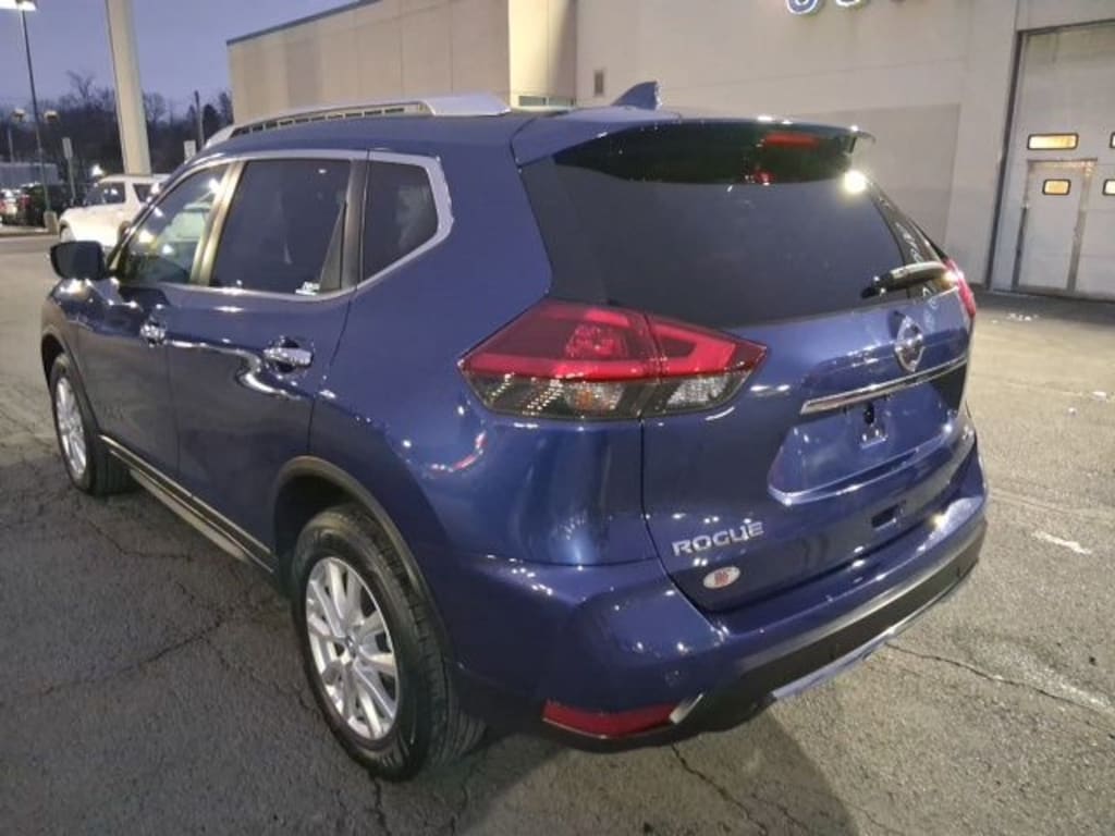 Used 2020 Nissan Rogue SV SUV