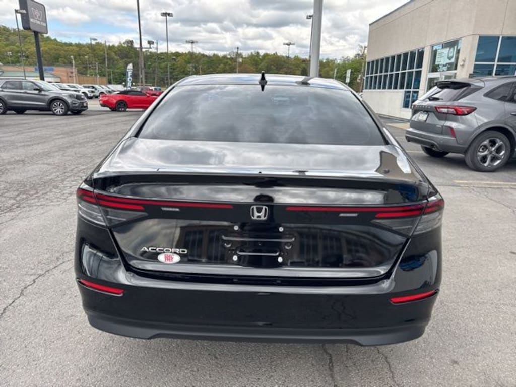 Used 2025 Honda Accord LX Sedan