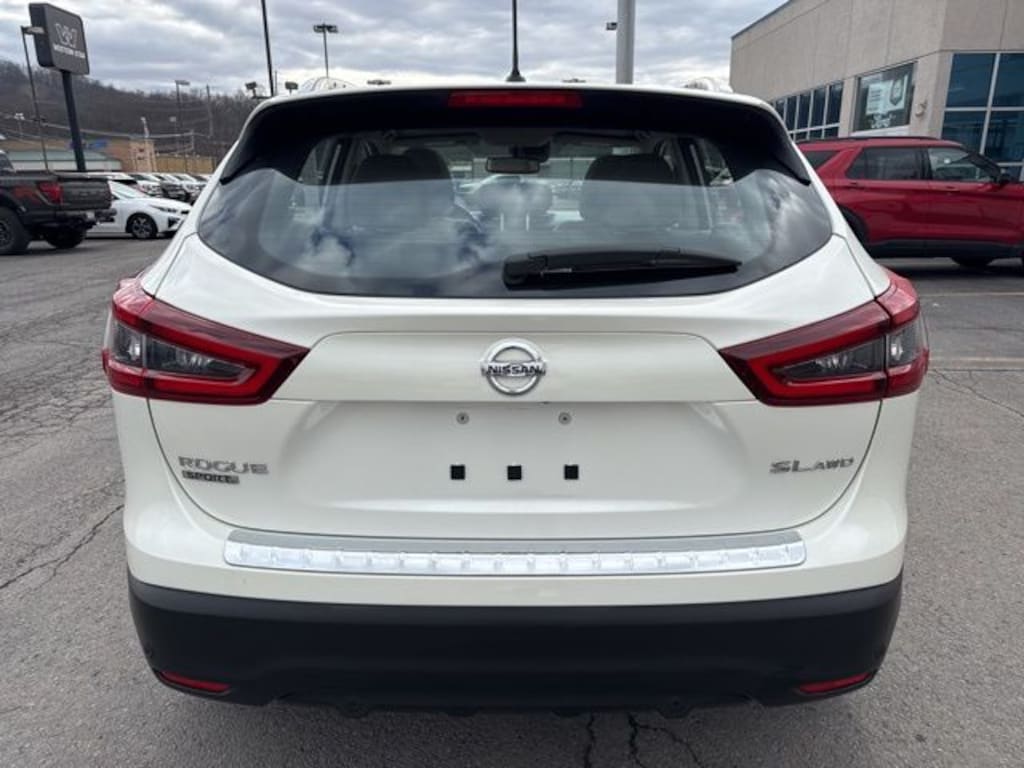 Used 2022 Nissan Rogue Sport SL SUV