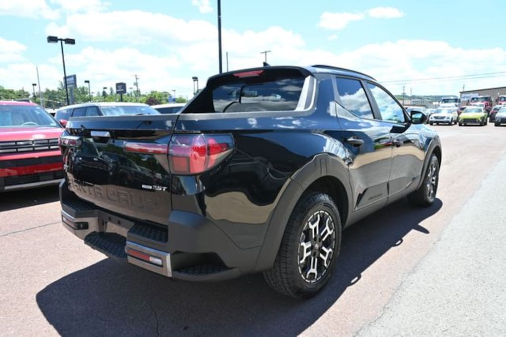 Used 2025 Hyundai Santa Cruz XRT Truck Crew Cab