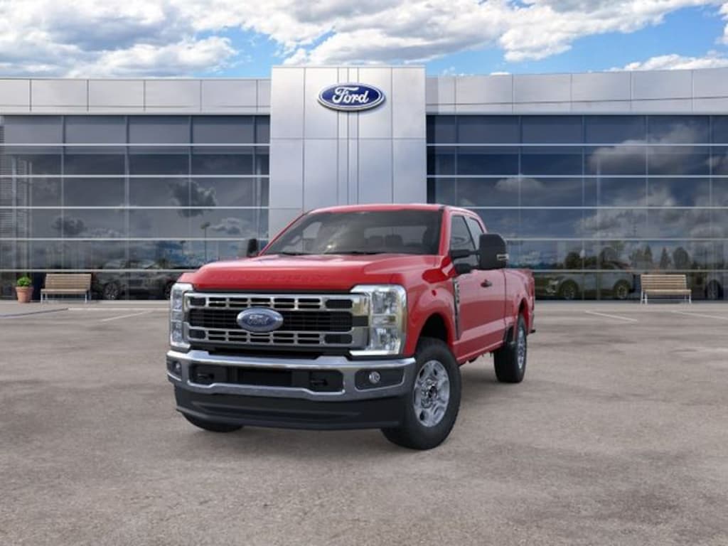 New 2026 Ford Super Duty XLT Truck Super Cab