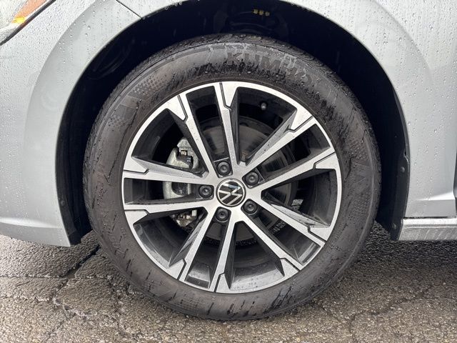 2024 Volkswagen Jetta Sport - Photo 23