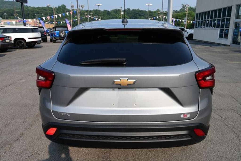 Used 2024 Chevrolet Trax LS SUV