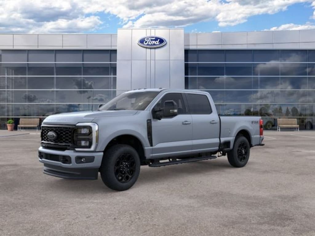 New 2026 Ford Super Duty Lariat Truck Crew Cab