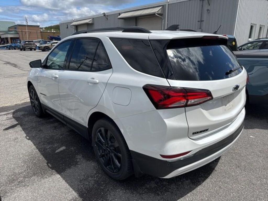 Used 2023 Chevrolet Equinox RS SUV