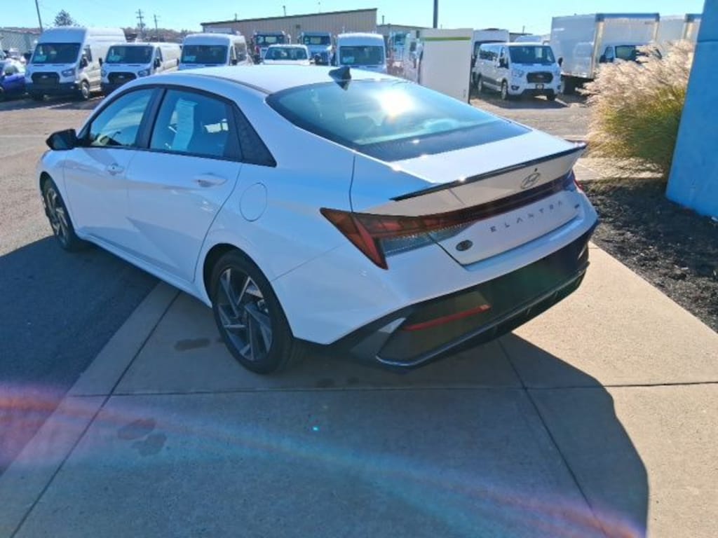 Certified 2025 Hyundai Elantra Hybrid SEL Sport Sedan