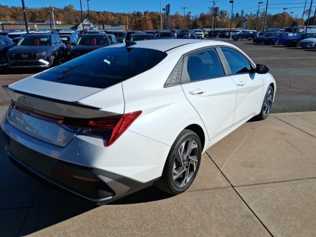 Certified 2025 Hyundai Elantra Hybrid SEL Sport Sedan