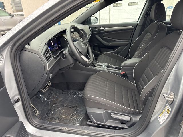 2024 Volkswagen Jetta Sport - Photo 10