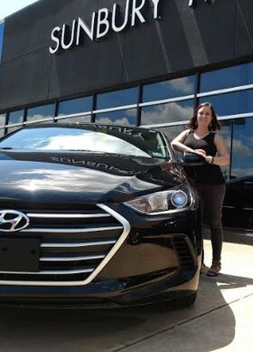 Staff member Amber Renn from 8fb294af938d