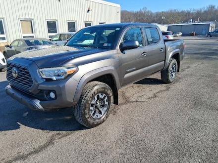 2018 Toyota Tacoma SR5 Truck Double Cab