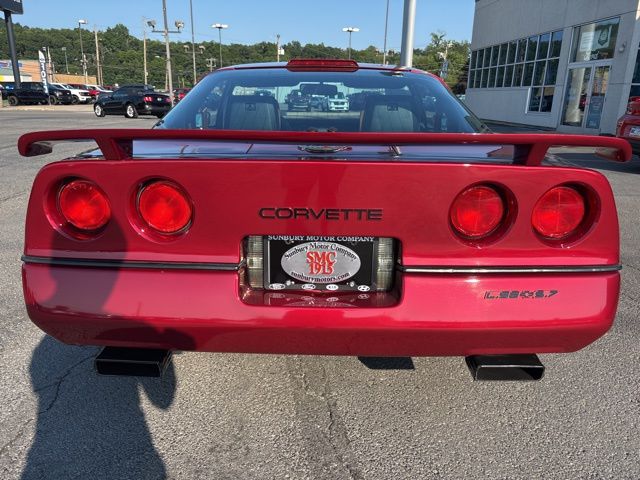 1989 Chevrolet Corvette Base photo 3