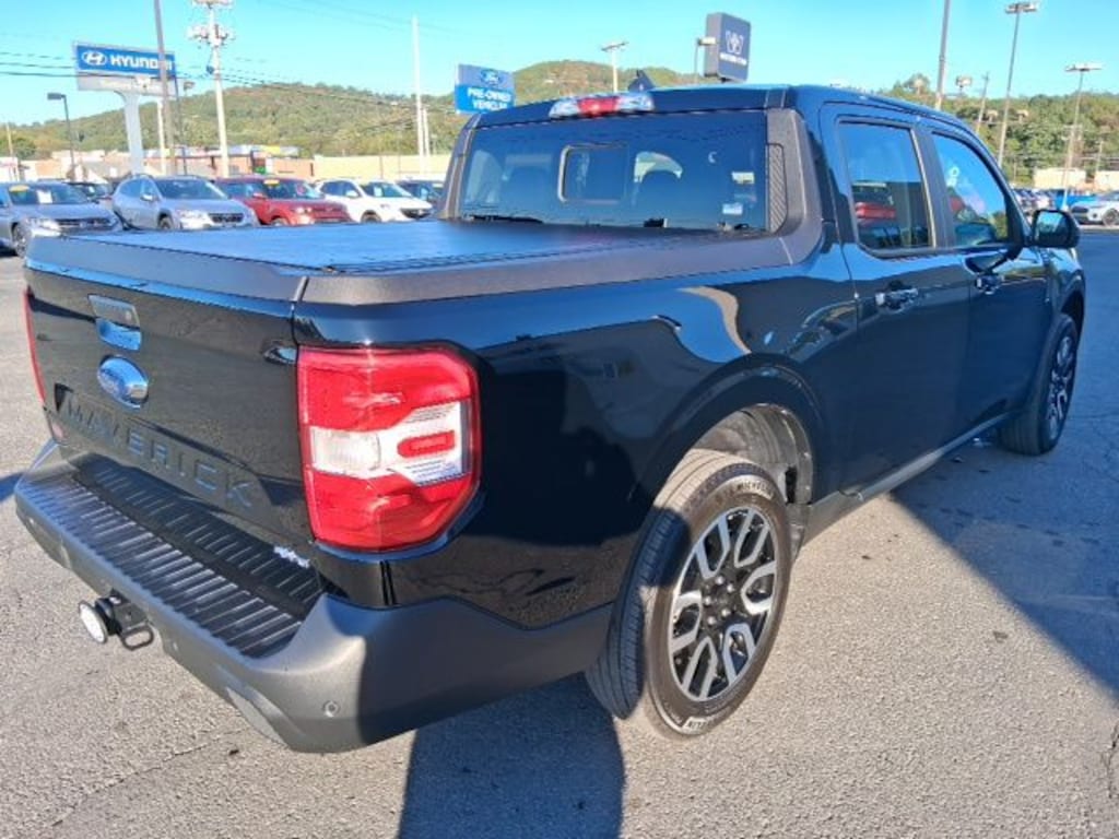 Used 2024 Ford Maverick Lariat Truck SuperCrew
