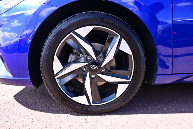 2023 Hyundai Elantra Limited - Photo 27