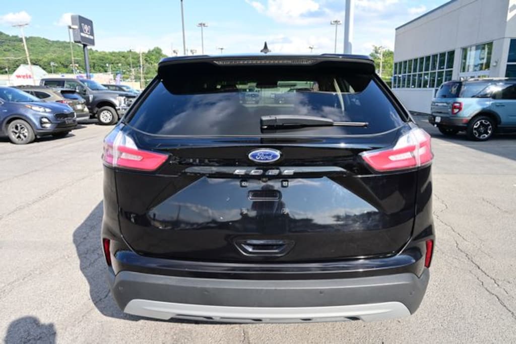 Used 2024 Ford Edge SEL SUV