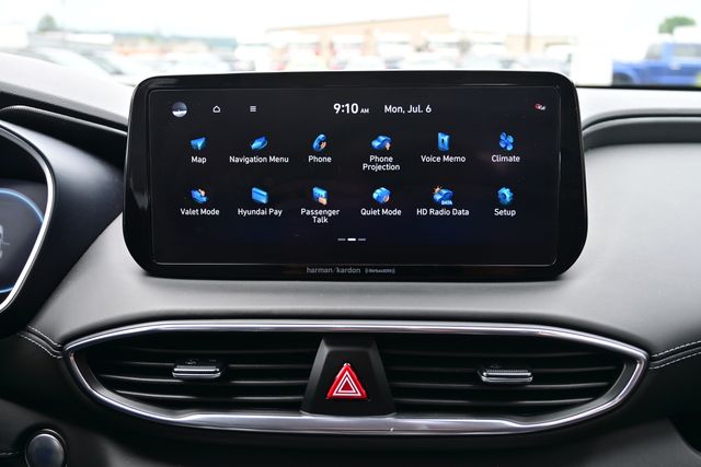 2023 Hyundai Santa Fe Limited - Photo 17