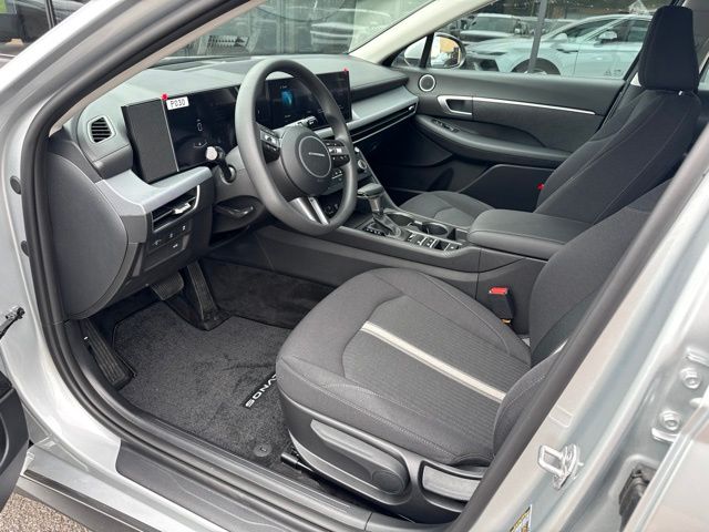 2026 Hyundai Sonata SE - Photo 9