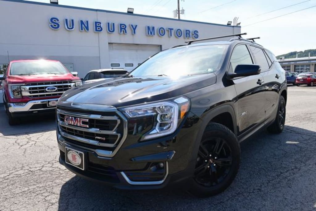 Used 2023 GMC Terrain AT4 SUV