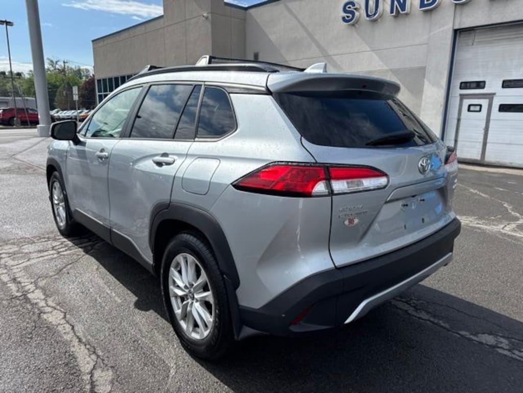 Used 2023 Toyota Corolla Cross LE SUV