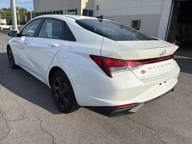 Used 2022 Hyundai Elantra SEL with VIN 5NPLM4AG2NH081825 for sale in Sunbury, PA