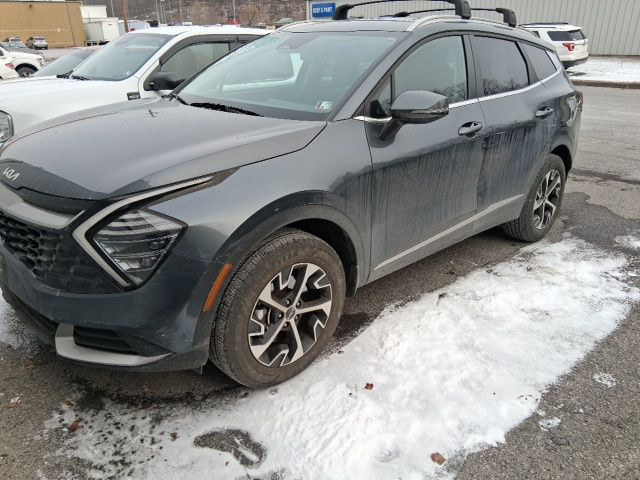 2024 Kia Sportage EX's photo