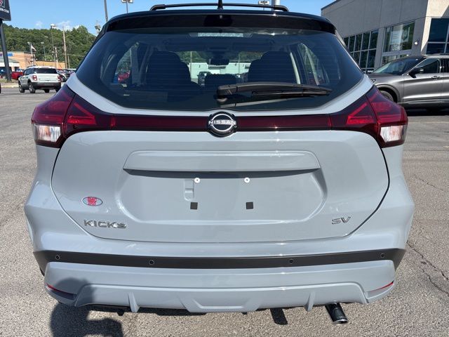 2023 Nissan Kicks SV photo 3