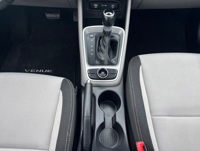2024 Hyundai Venue SEL - Photo 16