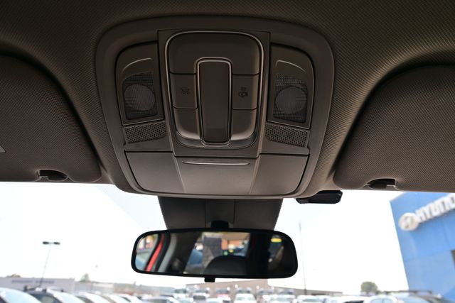 2020 Hyundai Santa Fe SE - Photo 22