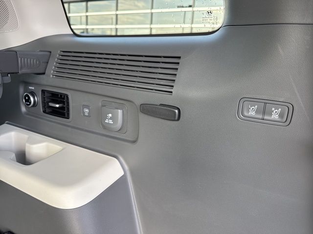2026 Hyundai Santa Fe Limited - Photo 6