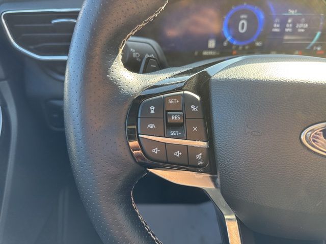 2022 Ford Explorer ST - Photo 19