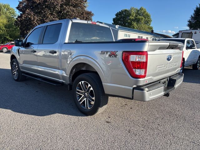 2021 Ford F-150 XL photo 2