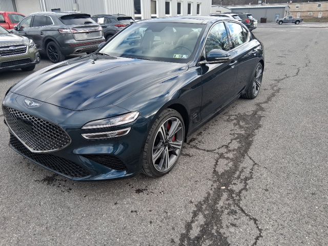 2024 GENESIS G70 Standard's photo