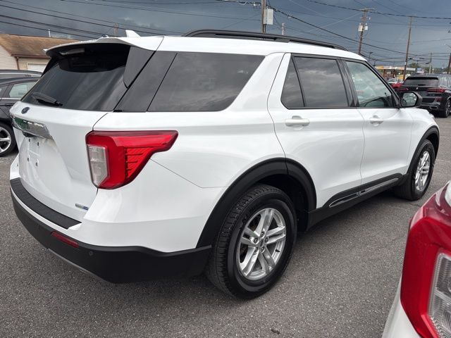 2020 Ford Explorer XLT photo 2